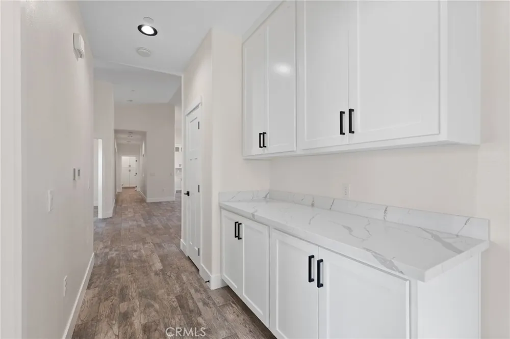19715 Roanoke Road Apple Valley, CA 92307