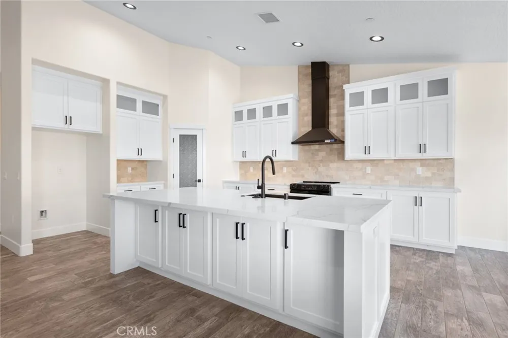 19715 Roanoke Road Apple Valley, CA 92307