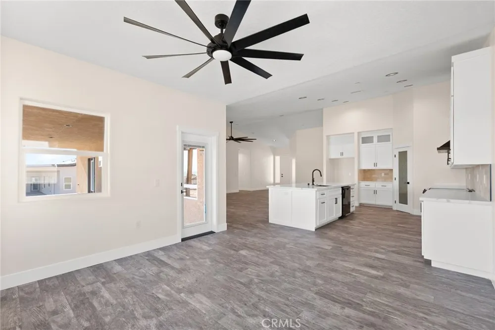 19715 Roanoke Road Apple Valley, CA 92307