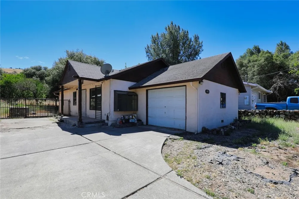 2954 8th Clearlake, CA 95422