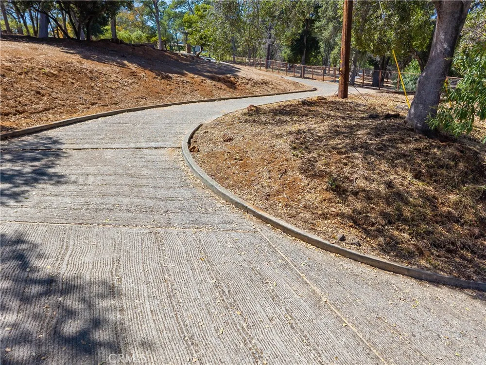 2570 Eastlake Drive Kelseyville, CA 95451