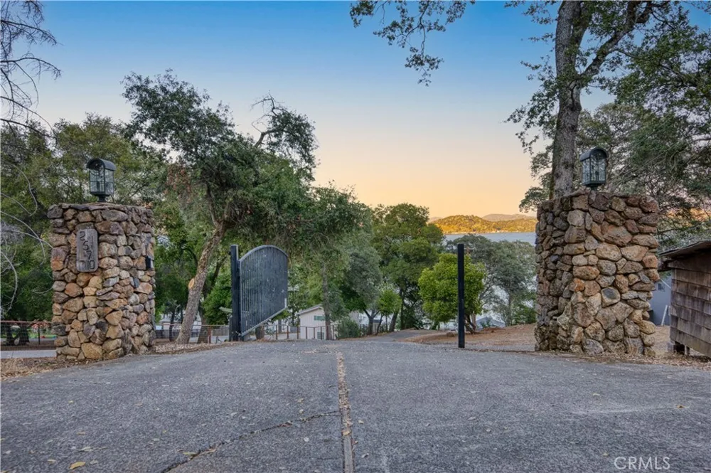 2570 Eastlake Drive Kelseyville, CA 95451