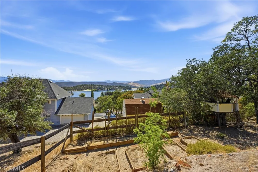 18904 Deer Hill Hidden Valley Lake, CA 95467