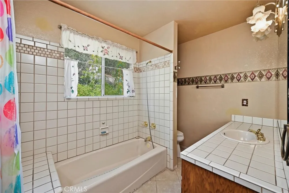18904 Deer Hill Hidden Valley Lake, CA 95467