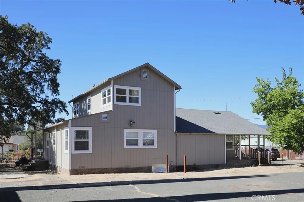 140 Schindler Clearlake Oaks, CA 95423