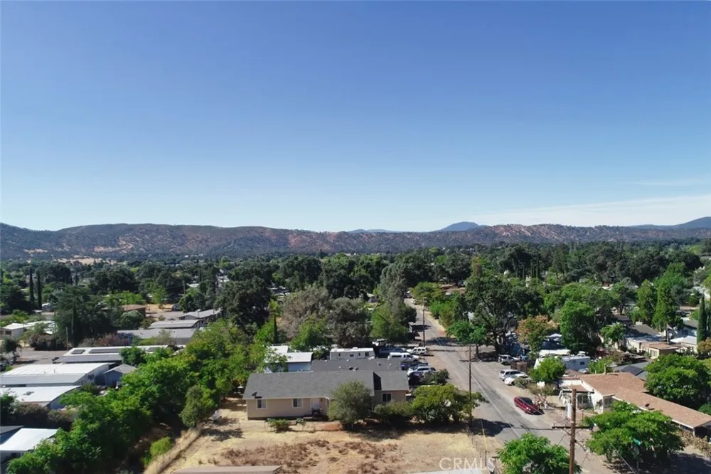 140 Schindler Clearlake Oaks, CA 95423