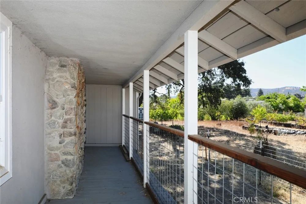 140 Schindler Clearlake Oaks, CA 95423