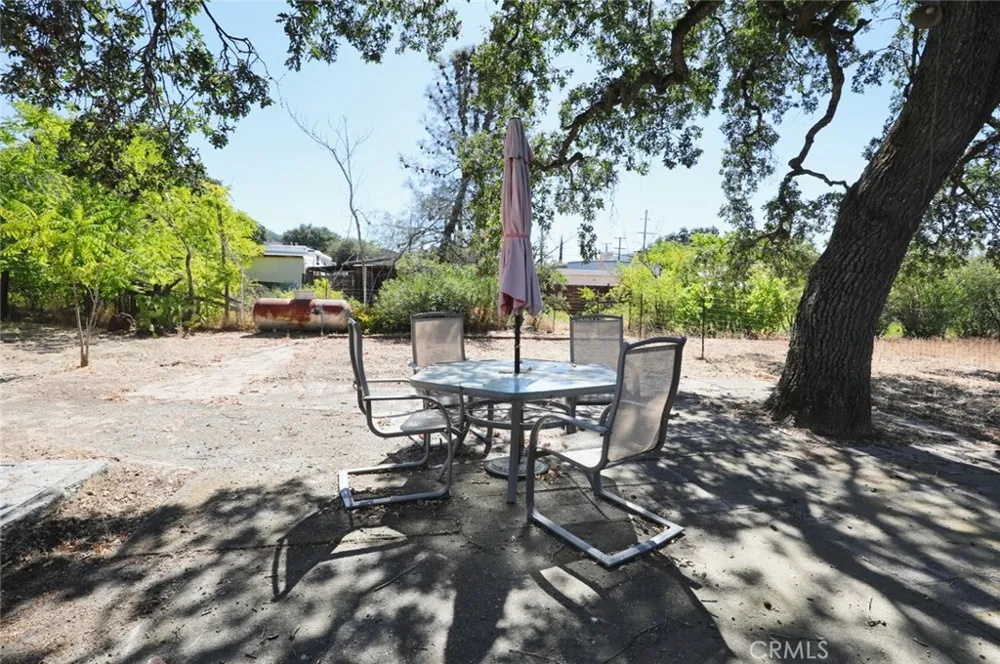 140 Schindler Clearlake Oaks, CA 95423