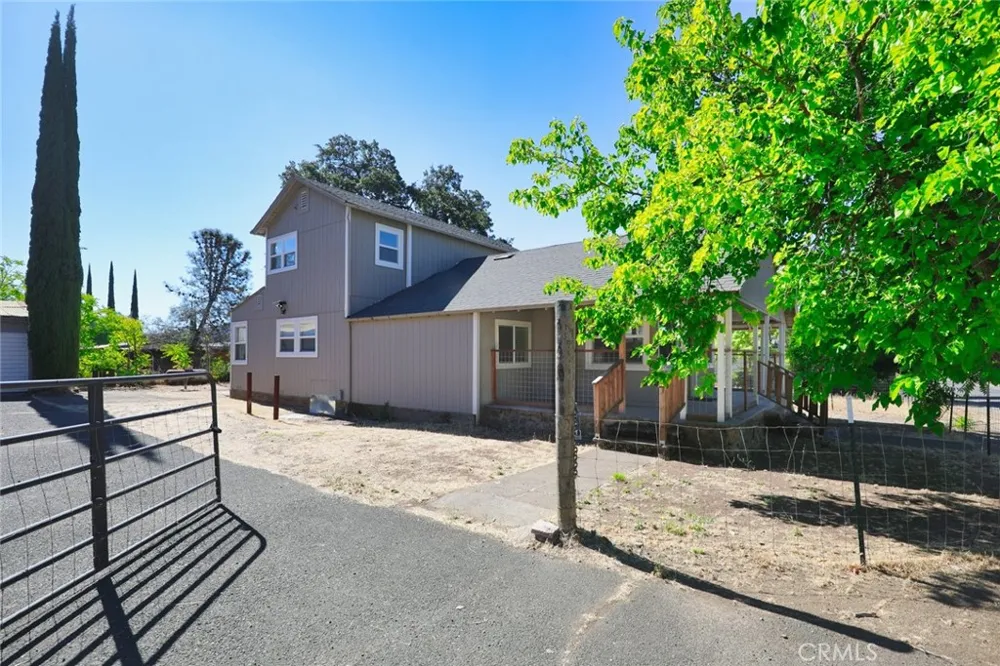 140 Schindler Clearlake Oaks, CA 95423