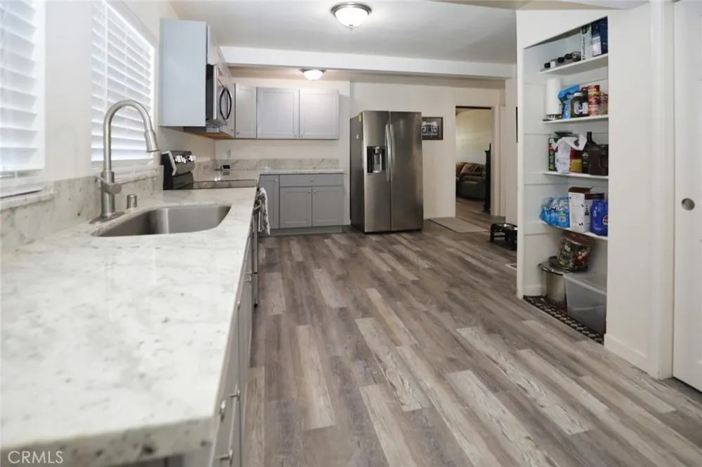 140 Schindler Clearlake Oaks, CA 95423