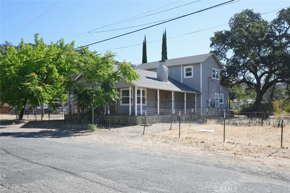 140 Schindler Clearlake Oaks, CA 95423