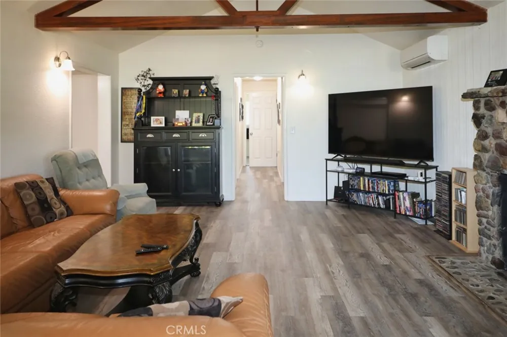 140 Schindler Clearlake Oaks, CA 95423