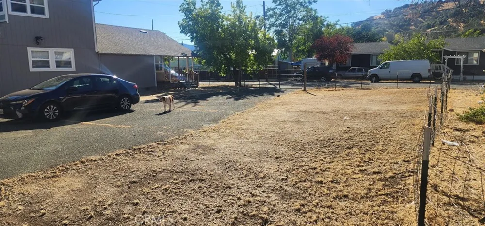 140 Schindler Clearlake Oaks, CA 95423