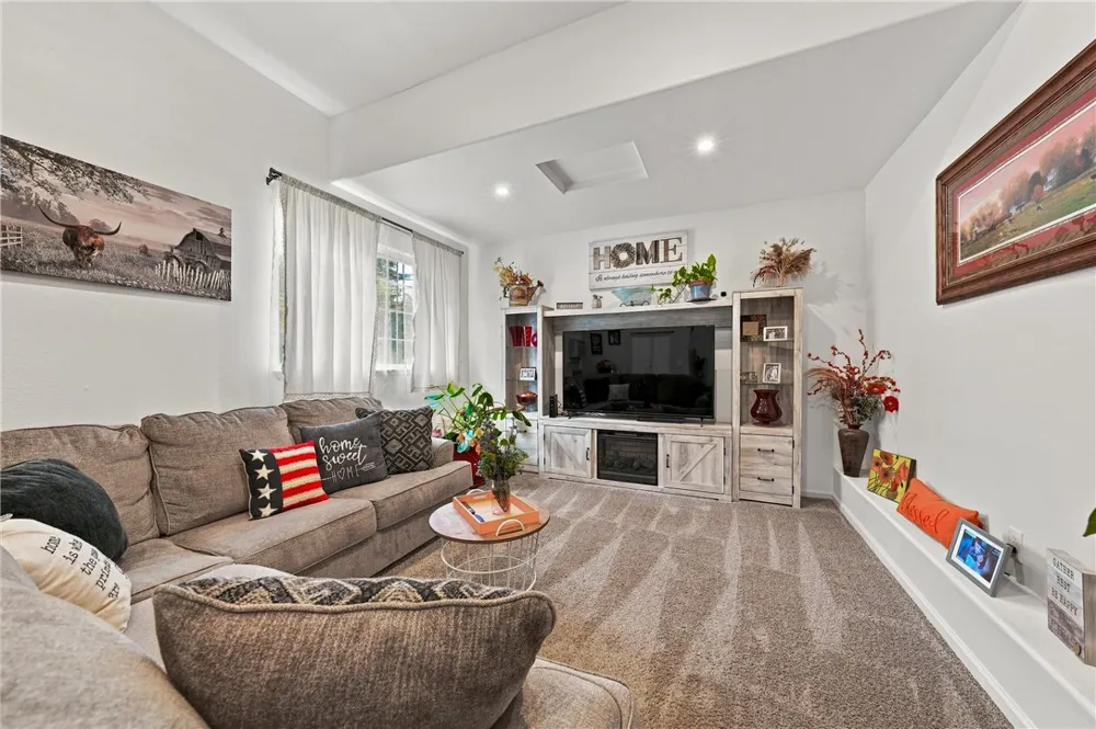1414 Hartley Street Lakeport, CA 95453