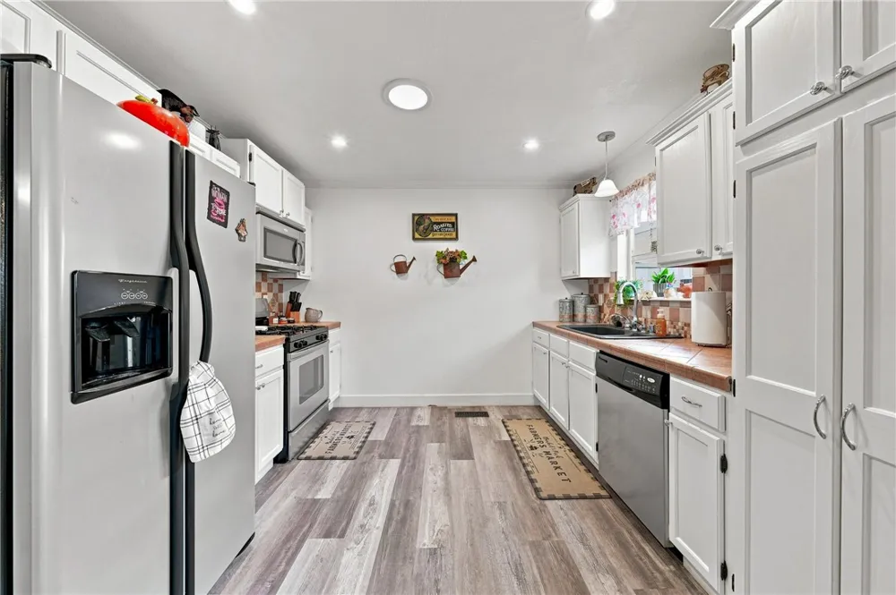 1414 Hartley Street Lakeport, CA 95453