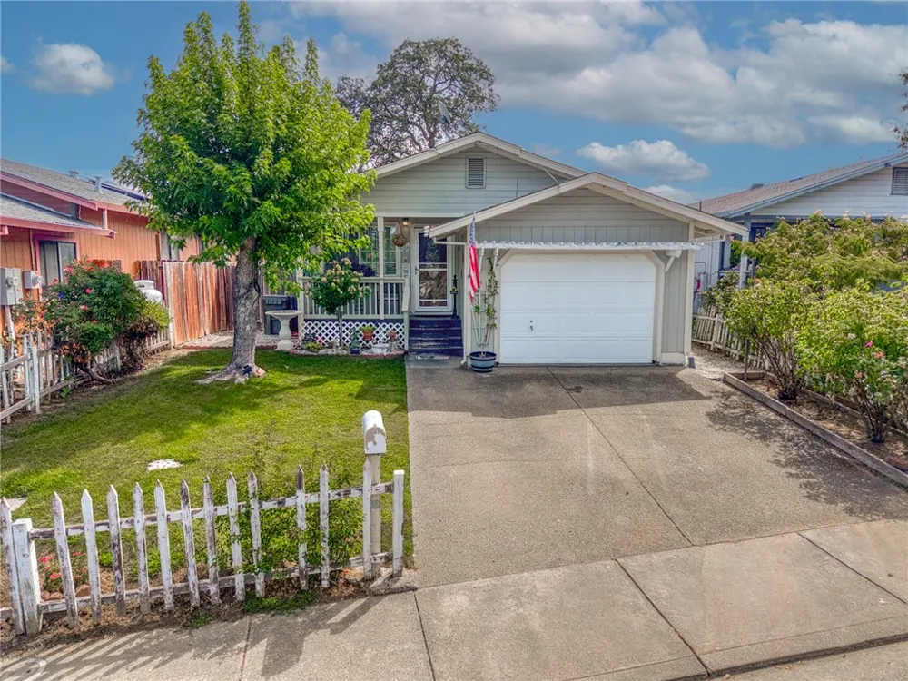 1414 Hartley Street Lakeport, CA 95453