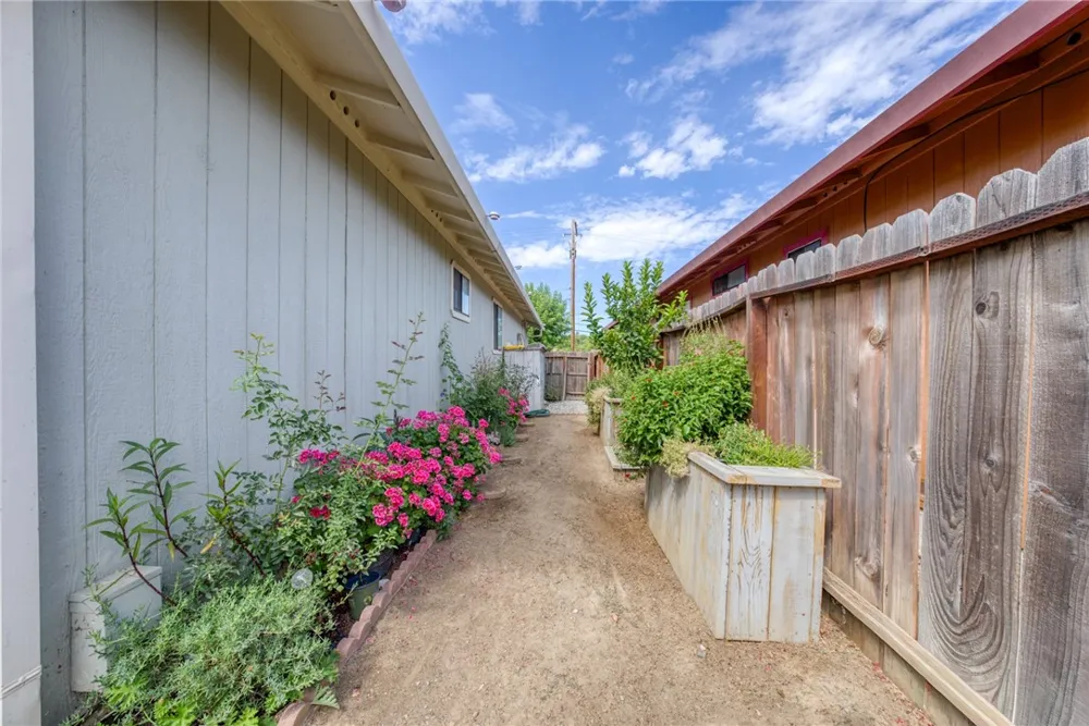 1414 Hartley Street Lakeport, CA 95453