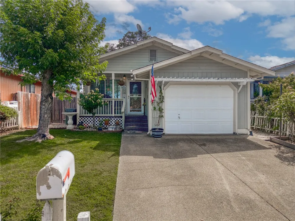 1414 Hartley Street Lakeport, CA 95453