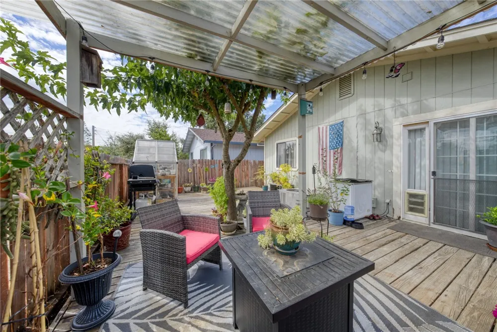 1414 Hartley Street Lakeport, CA 95453