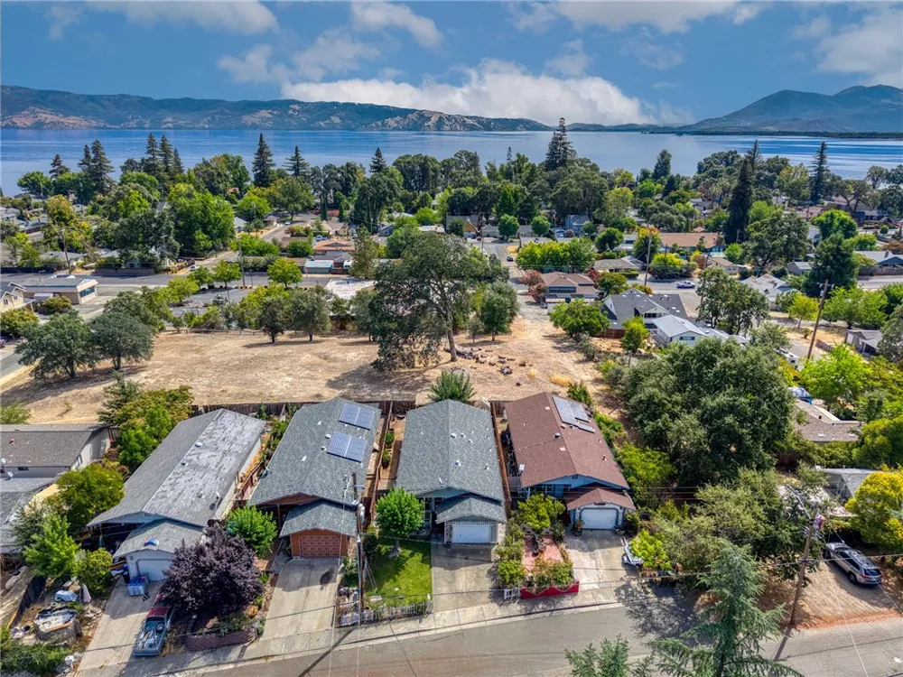 1414 Hartley Street Lakeport, CA 95453