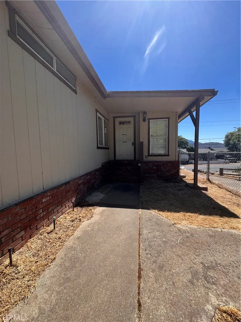 13720 Arrowhead Clearlake, CA 95422