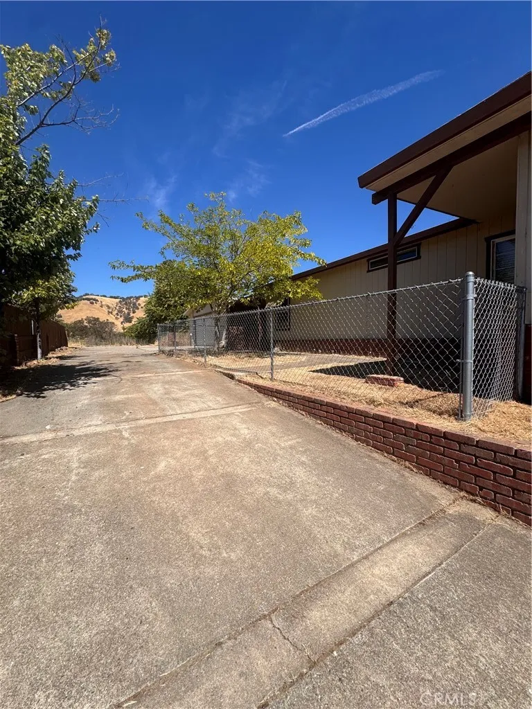 13720 Arrowhead Clearlake, CA 95422