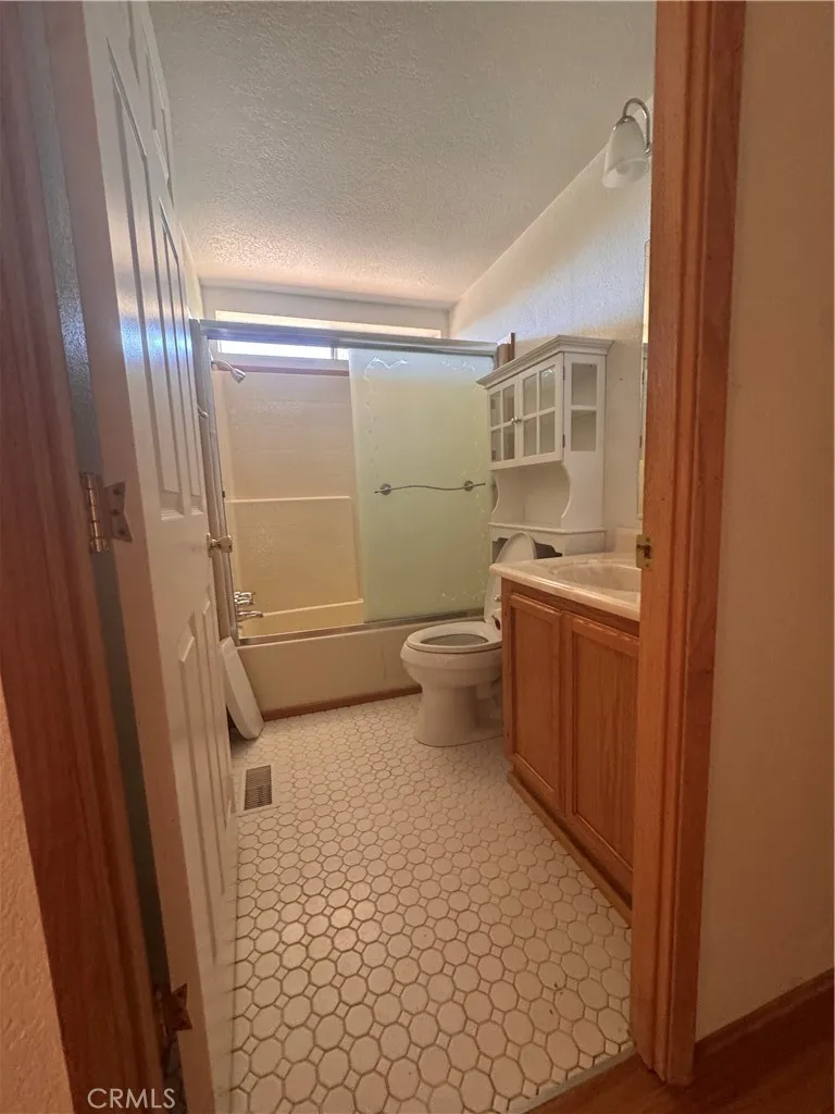 13720 Arrowhead Clearlake, CA 95422
