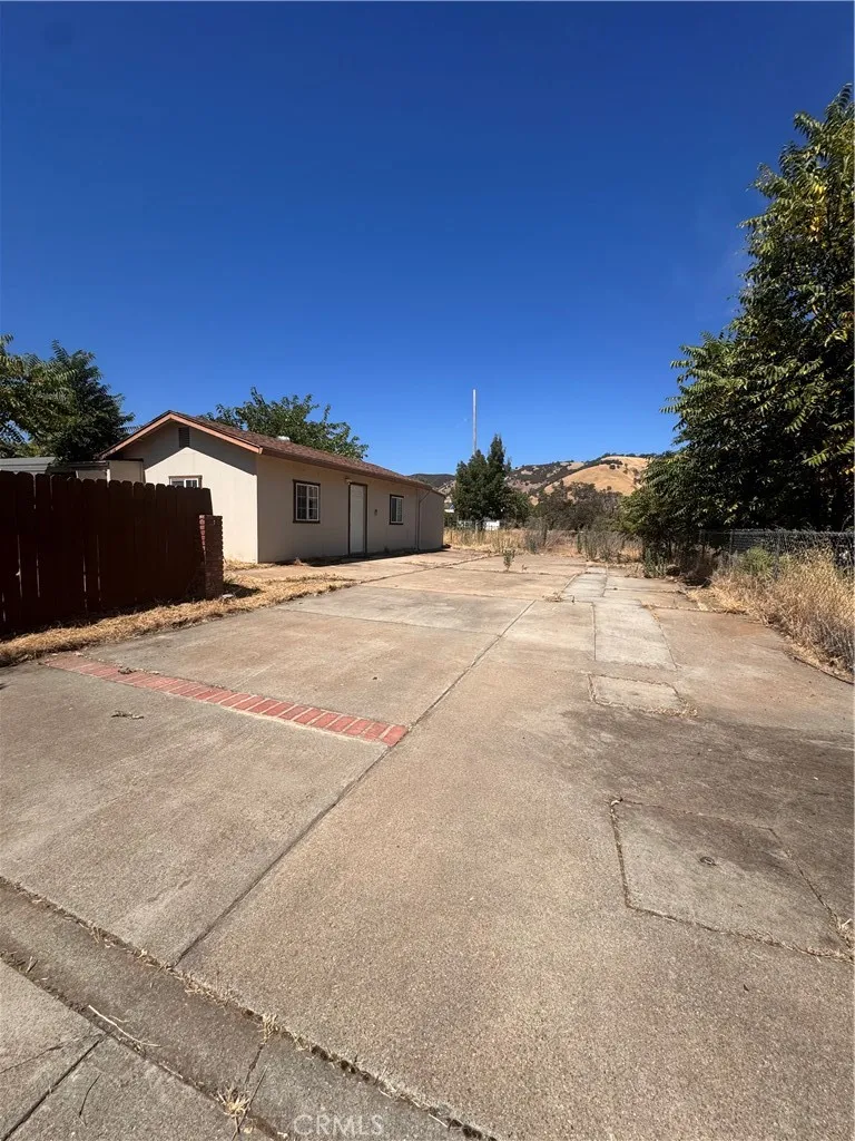 13720 Arrowhead Clearlake, CA 95422