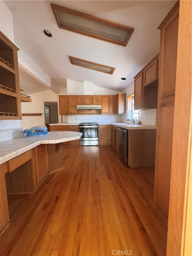 13720 Arrowhead Clearlake, CA 95422