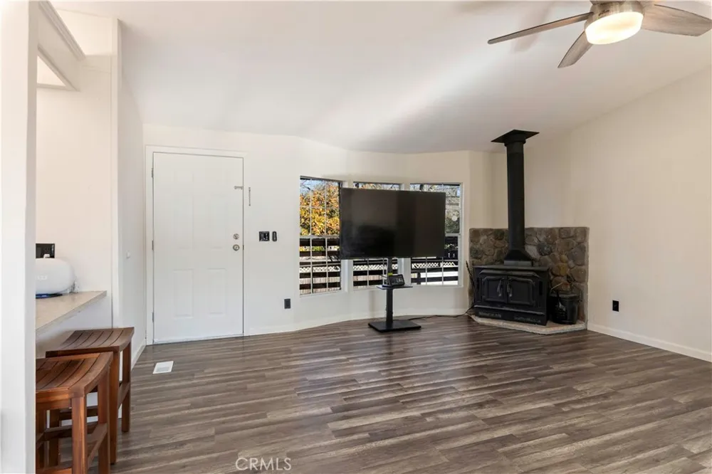 5675 Lakeshore Boulevard Lakeport, CA 95453