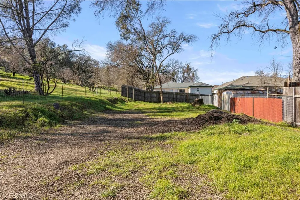 5675 Lakeshore Boulevard Lakeport, CA 95453