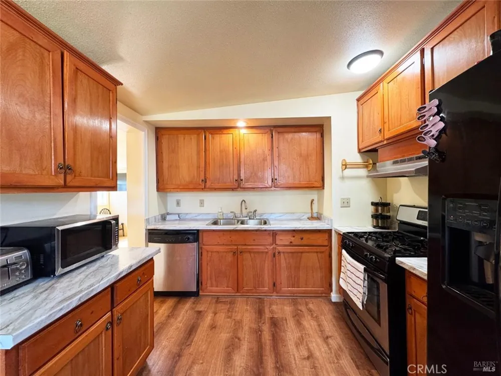 255 Burlington Ukiah, CA 95482