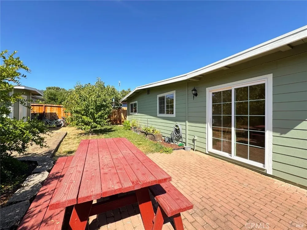 255 Burlington Ukiah, CA 95482