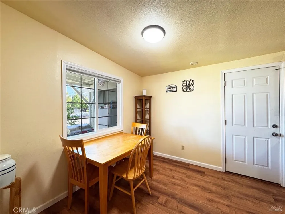 255 Burlington Ukiah, CA 95482
