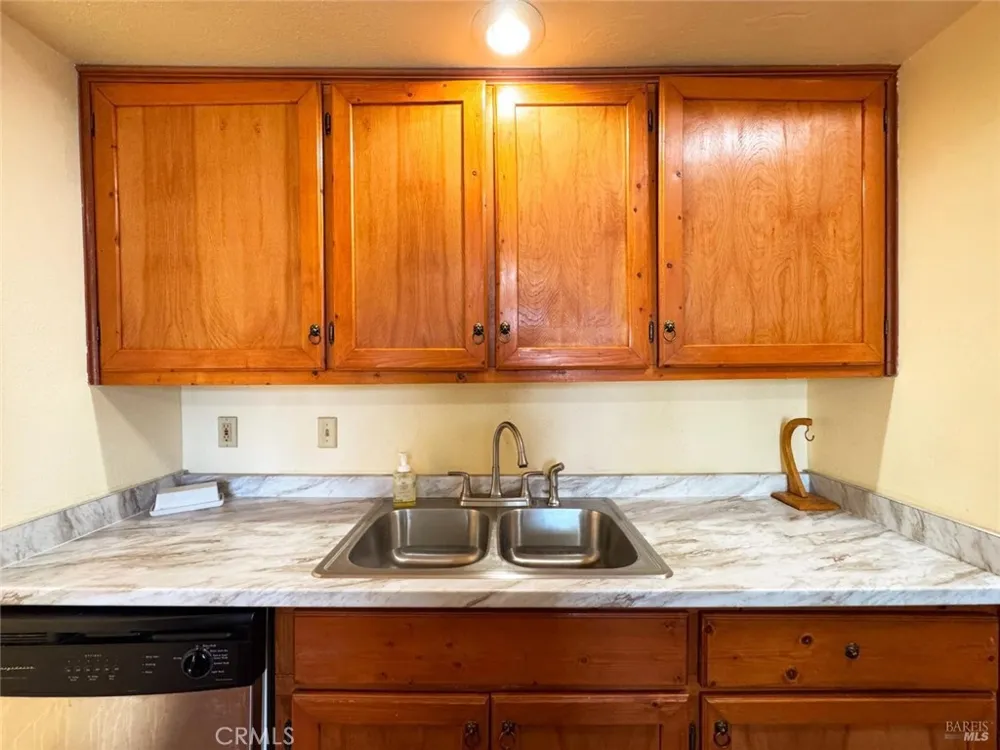 255 Burlington Ukiah, CA 95482