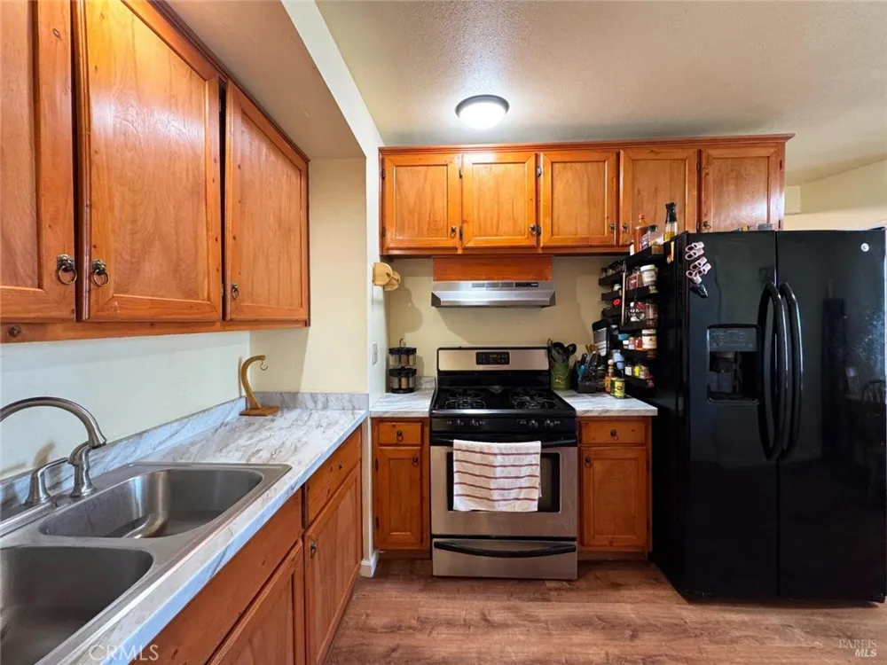 255 Burlington Ukiah, CA 95482