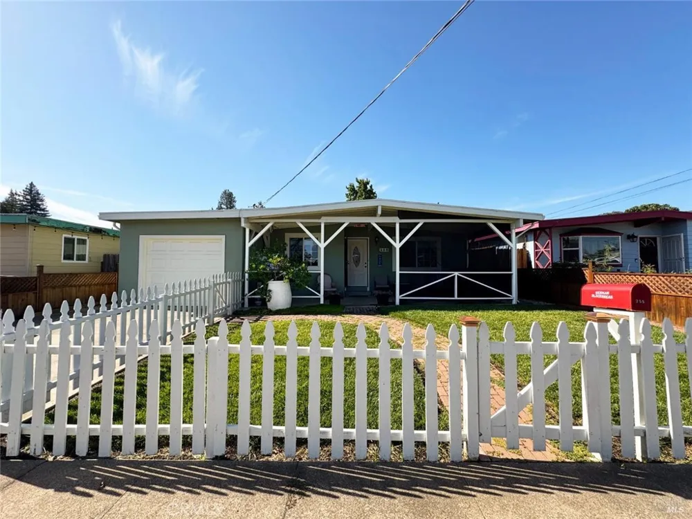 255 Burlington Ukiah, CA 95482