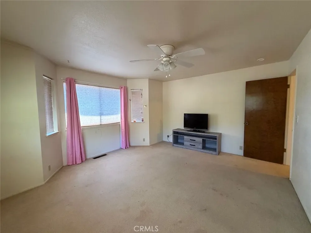 19902 Mountain Hidden Valley Lake, CA 95467