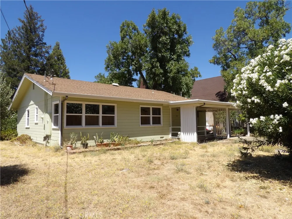 21211 Jackson Middletown, CA 95461
