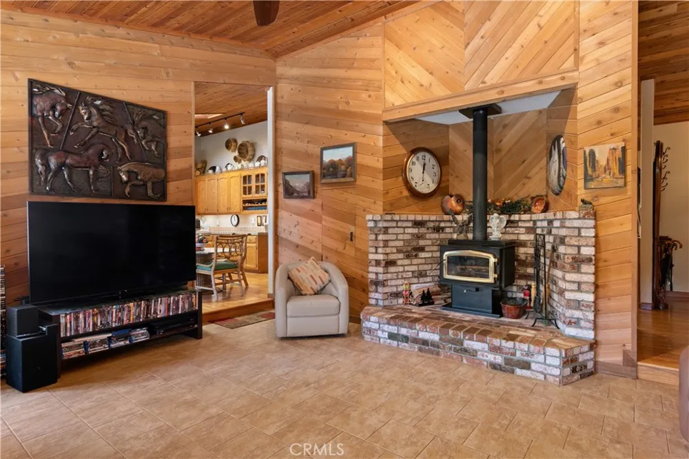 6625 Soda Bay Road Kelseyville, CA 95451
