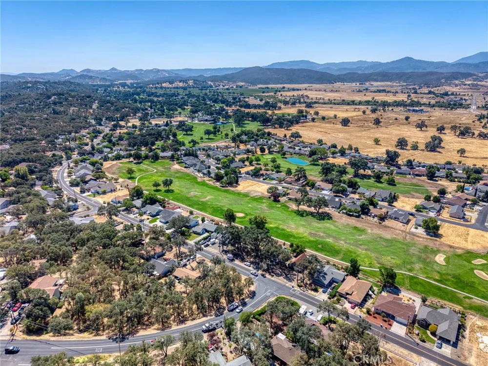 18860 Deer Hollow Hidden Valley Lake, CA 95467