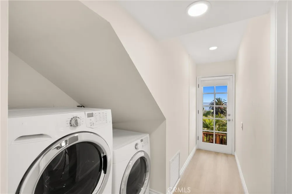 283 Viejo Laguna Beach, CA 92651