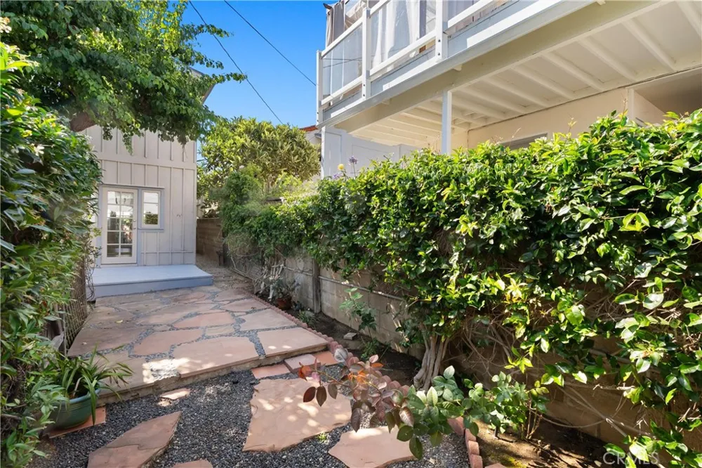 283 Viejo Laguna Beach, CA 92651