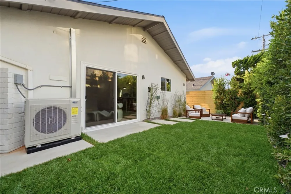 3508 Maple Manhattan Beach, CA 90266