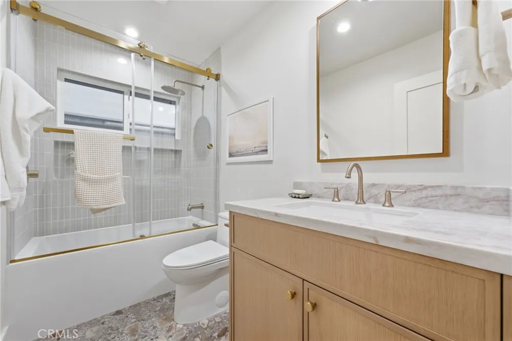 3508 Maple Manhattan Beach, CA 90266