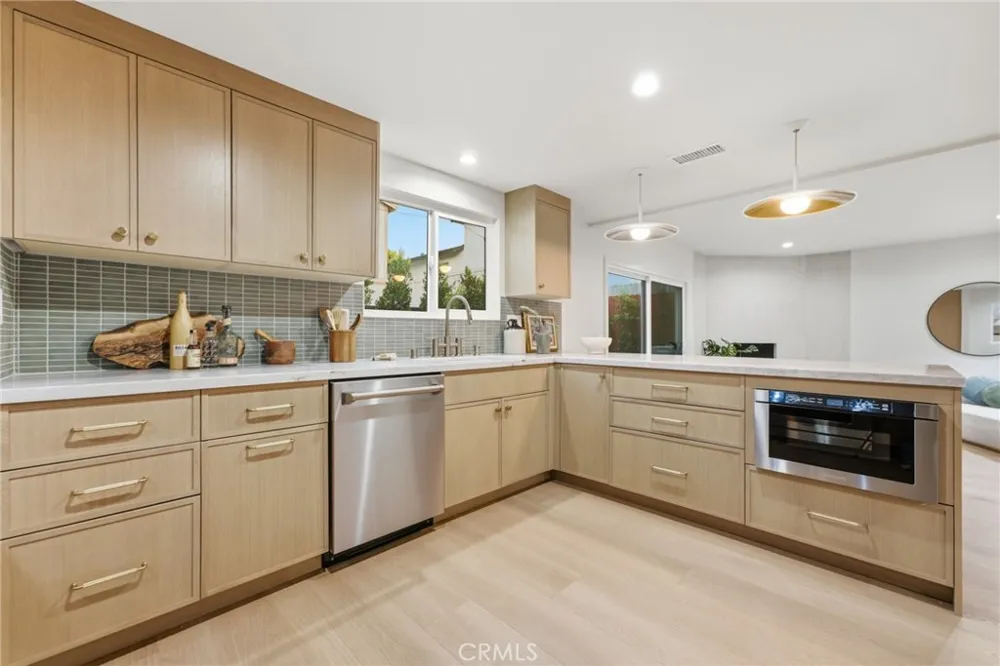 3508 Maple Manhattan Beach, CA 90266