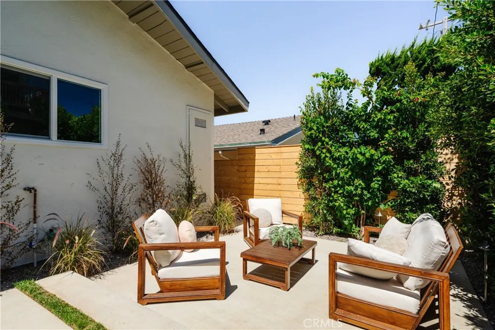 3508 Maple Manhattan Beach, CA 90266