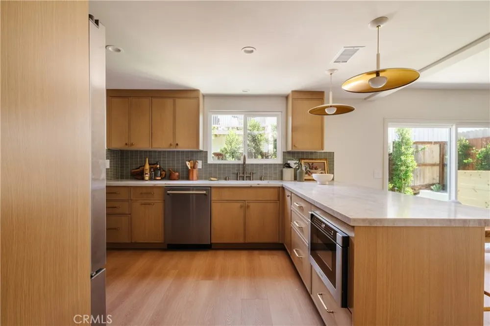 3508 Maple Manhattan Beach, CA 90266