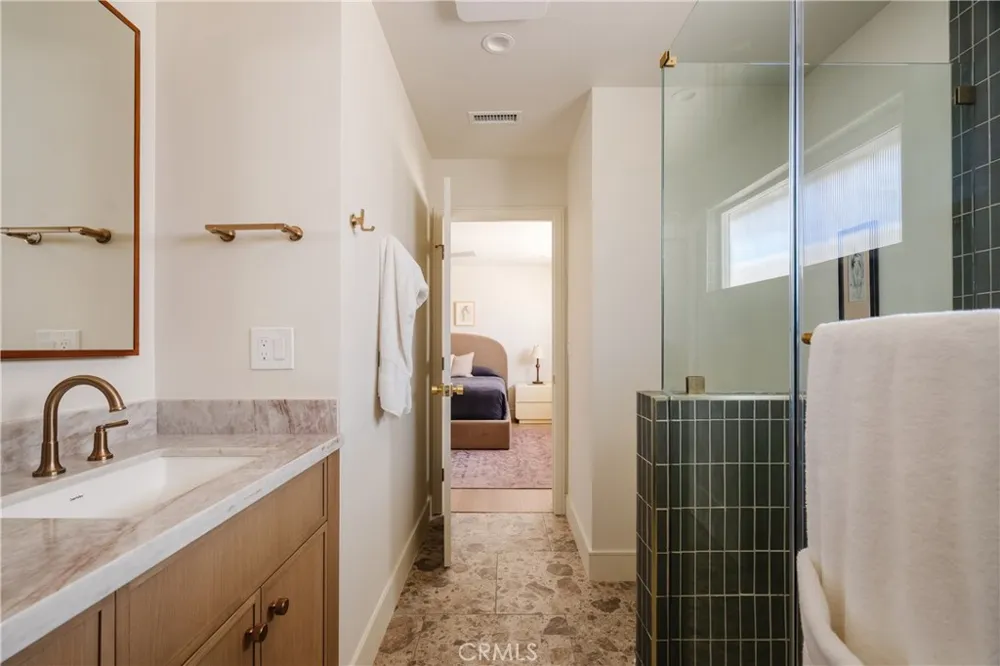 3508 Maple Manhattan Beach, CA 90266