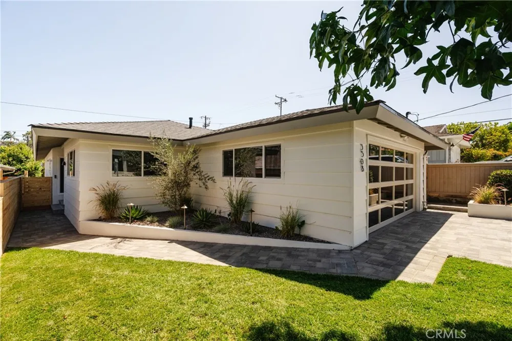 3508 Maple Manhattan Beach, CA 90266